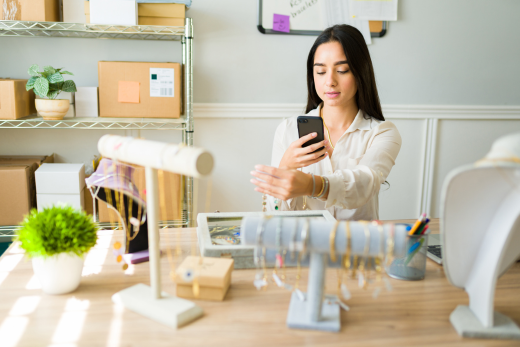 
                How to Buy Jade Online: 8 Essential Tips to Identify Natural A Jade and Avoid Common Pitfalls
              