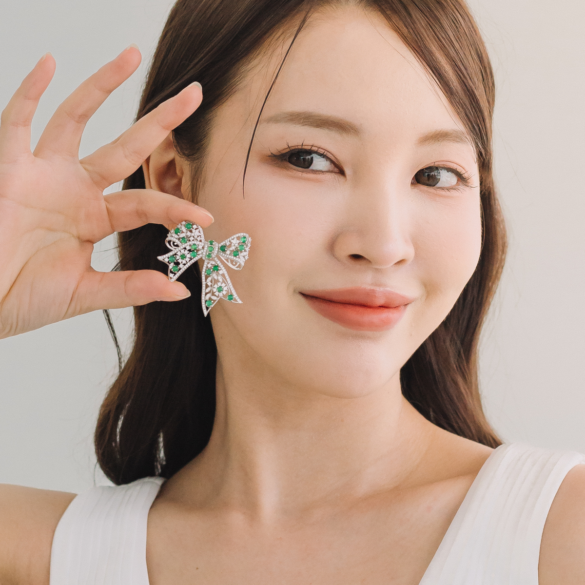 Luminous Green Ribbon 2 in 1 Jadeite Pin